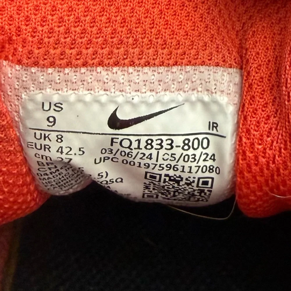 Nike Air Max Orange & Black Mesh Sneakers